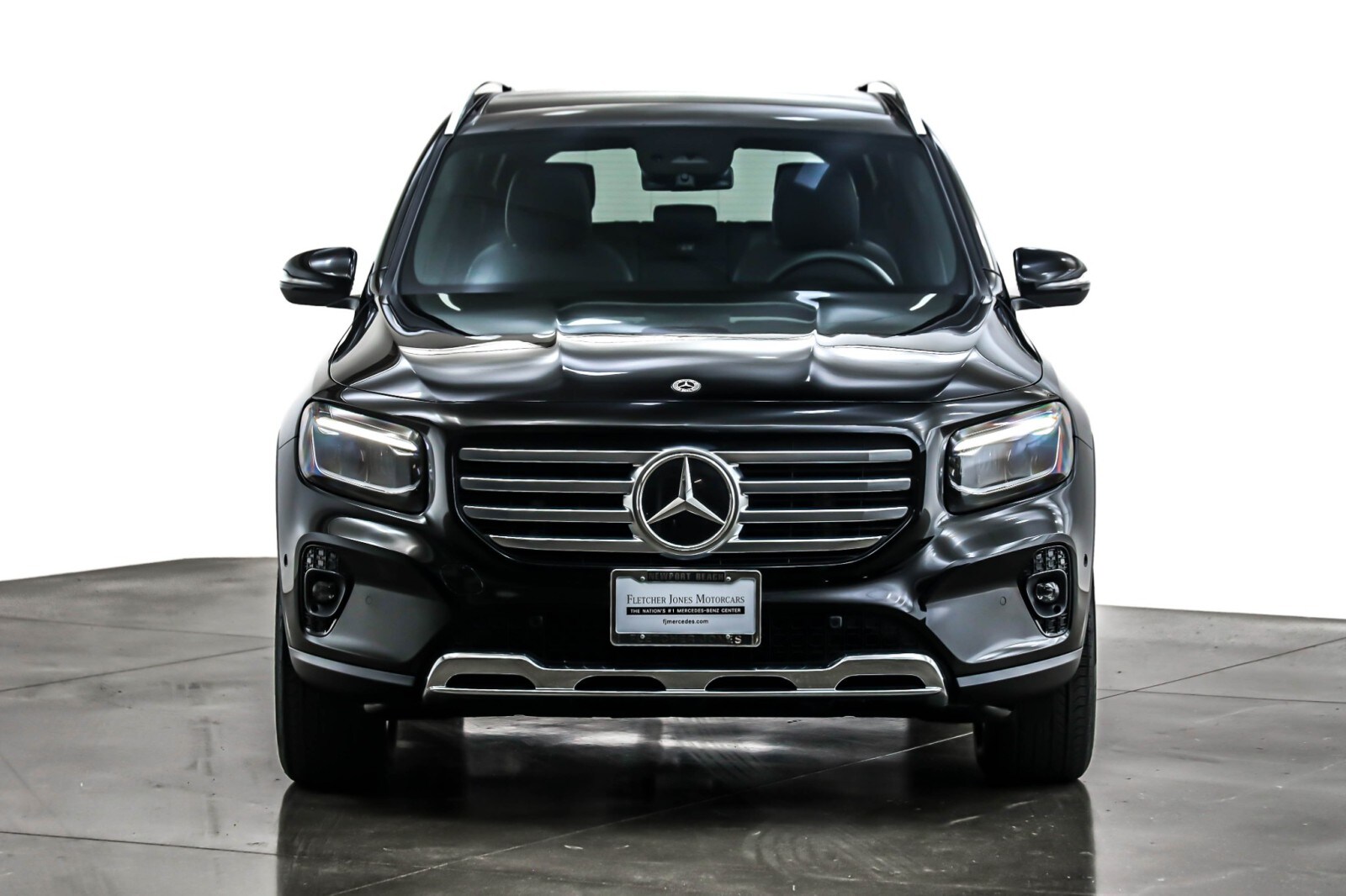 2025 Mercedes Benz GLB 250 photo 2