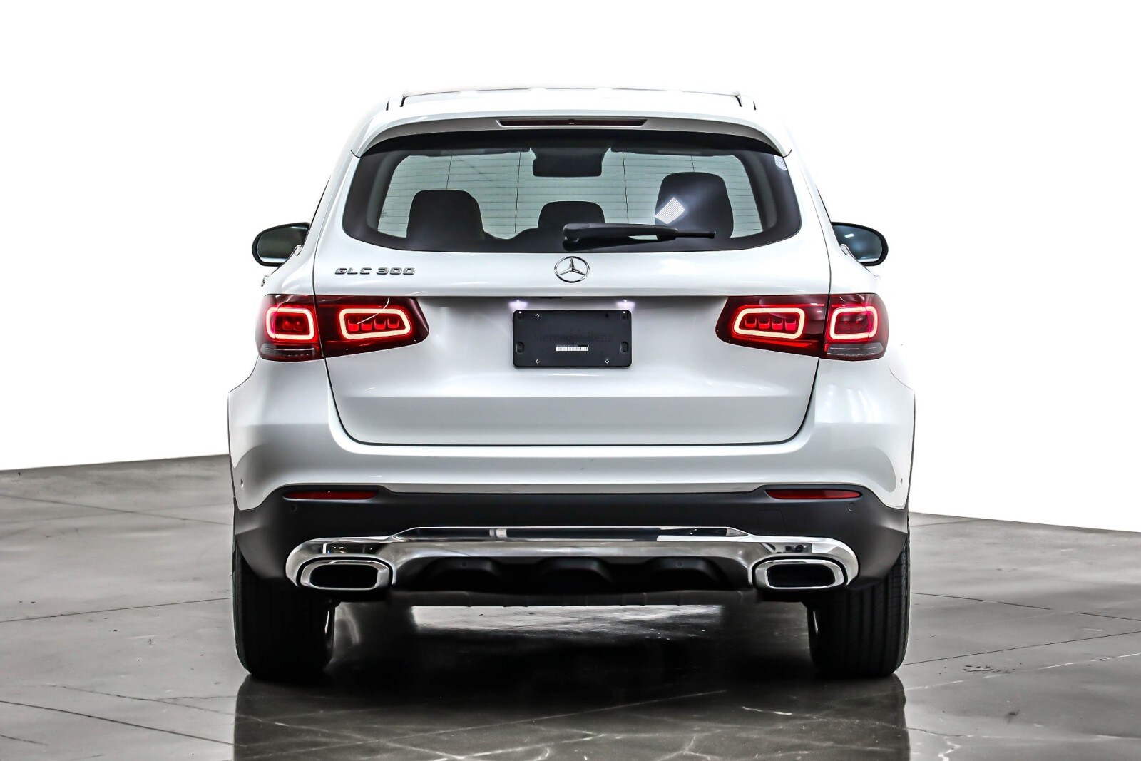 2022 Mercedes Benz GLC 300 photo 3