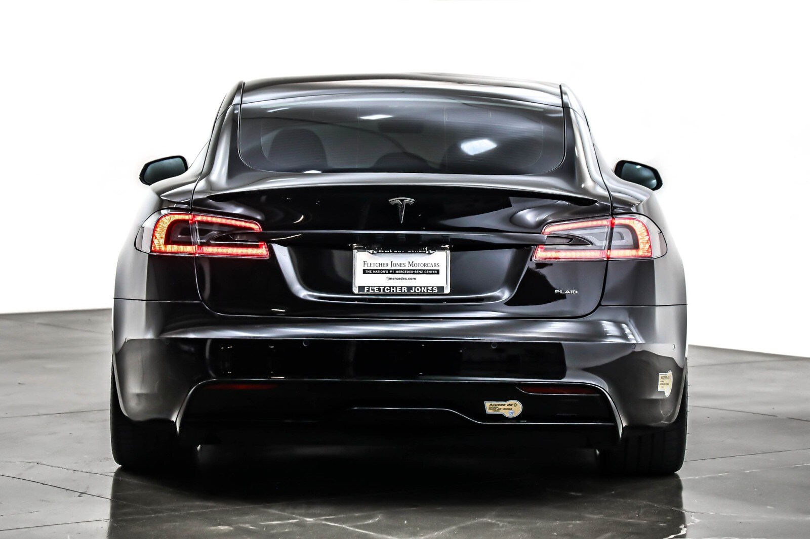 2021 Tesla Model S Plaid AWD photo 3