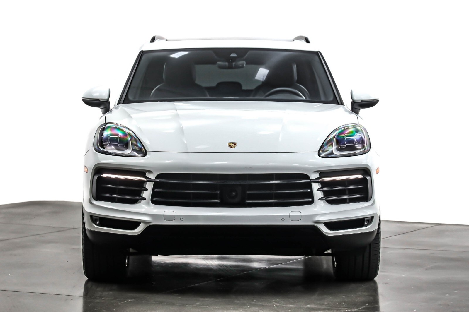 2019 Porsche Cayenne S photo 2