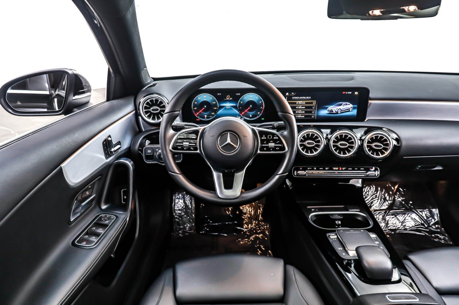 2021 Mercedes Benz A 220 photo 4