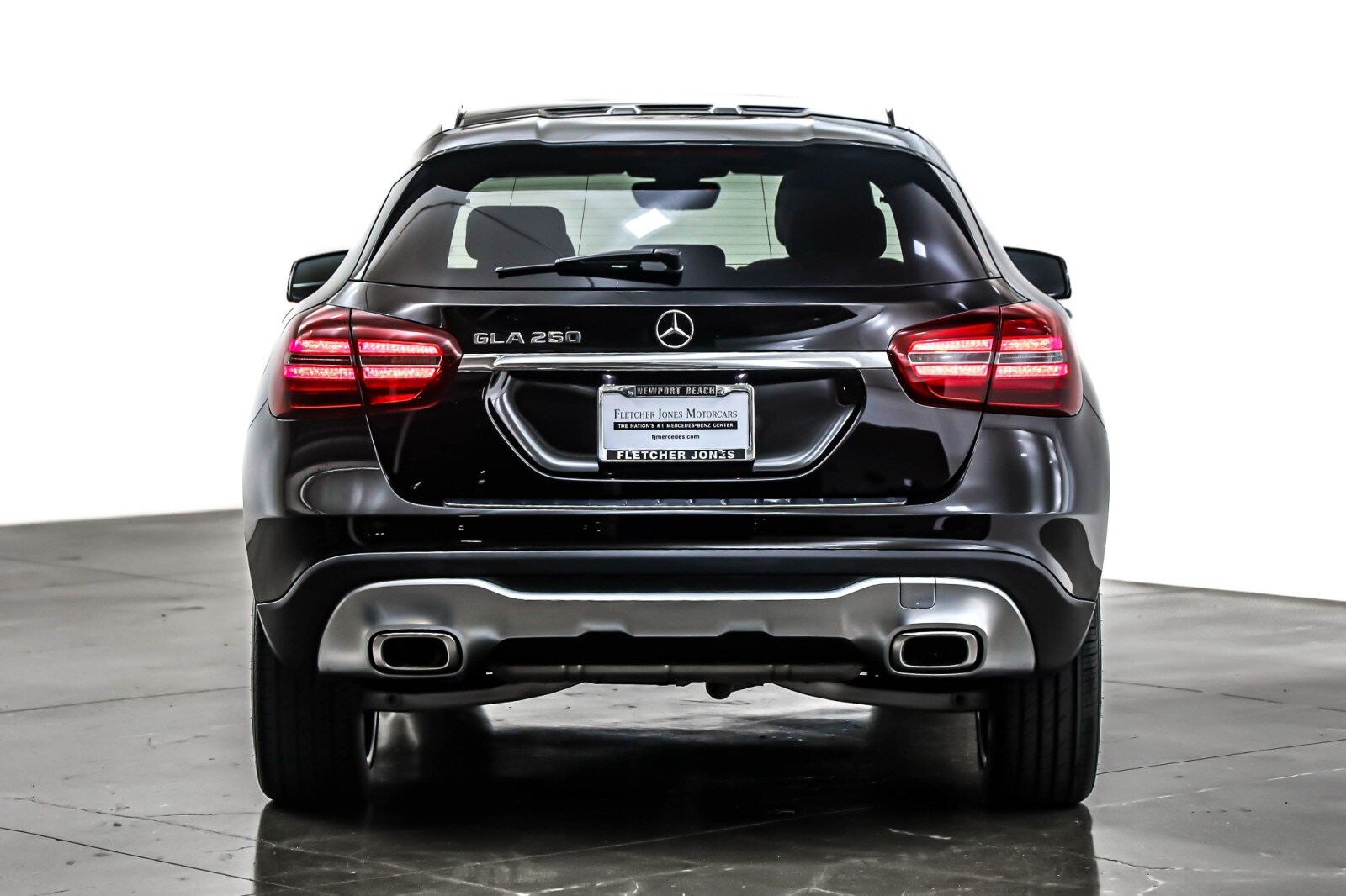 2019 Mercedes Benz GLA 250 photo 3