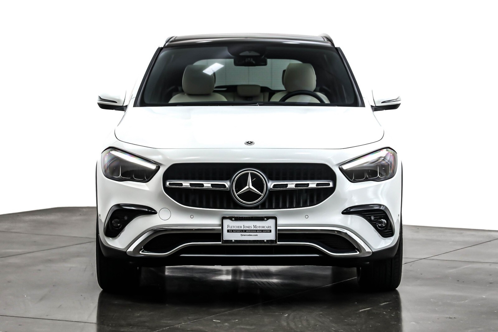 2025 Mercedes Benz GLA 250 photo 2