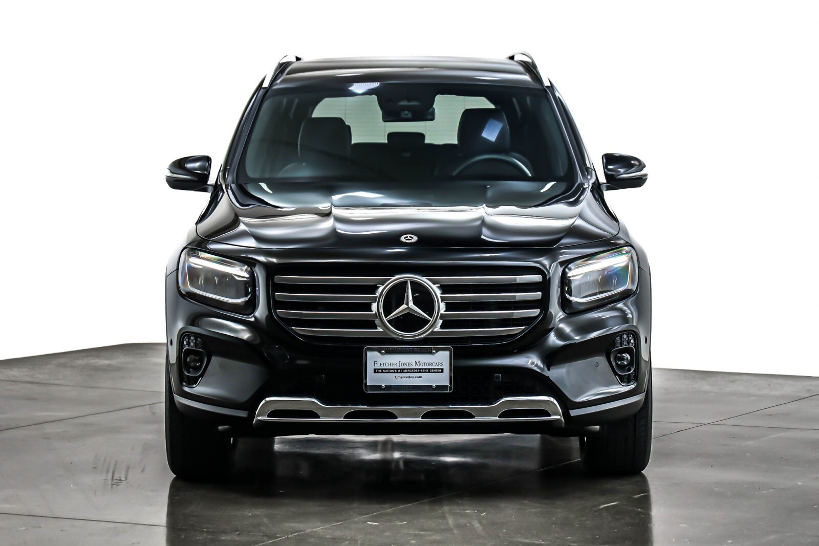 2025 Mercedes Benz GLB 250 photo 2