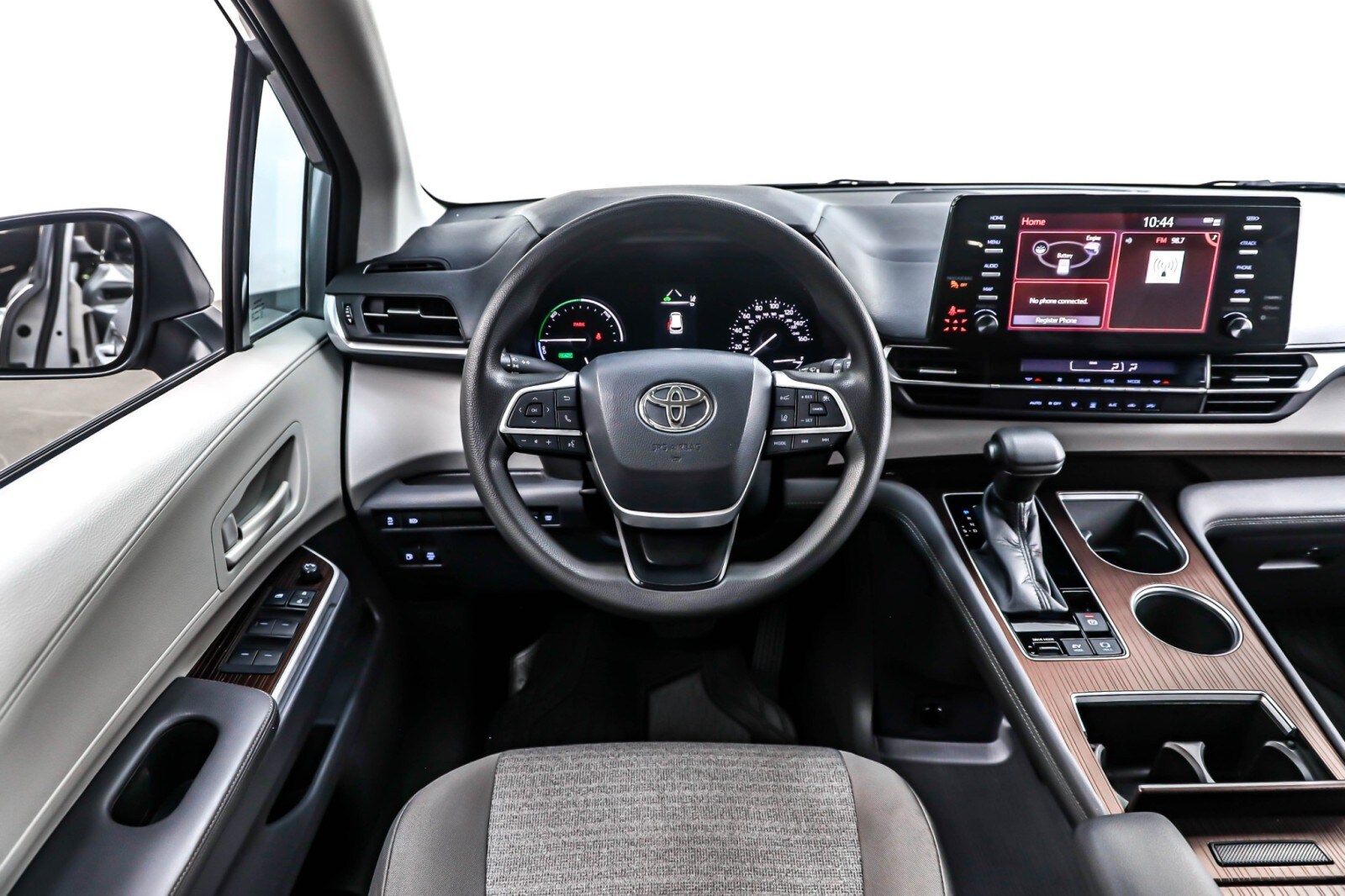 2021 Toyota Sienna LE photo 4