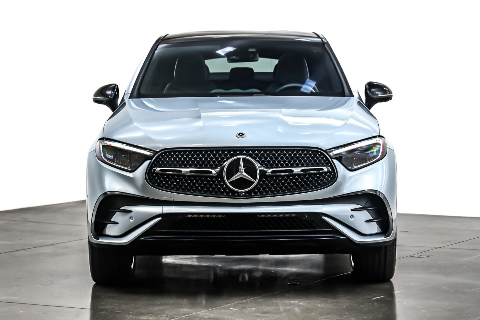2024 Mercedes Benz GLC 300 4MATIC Coupe photo 2