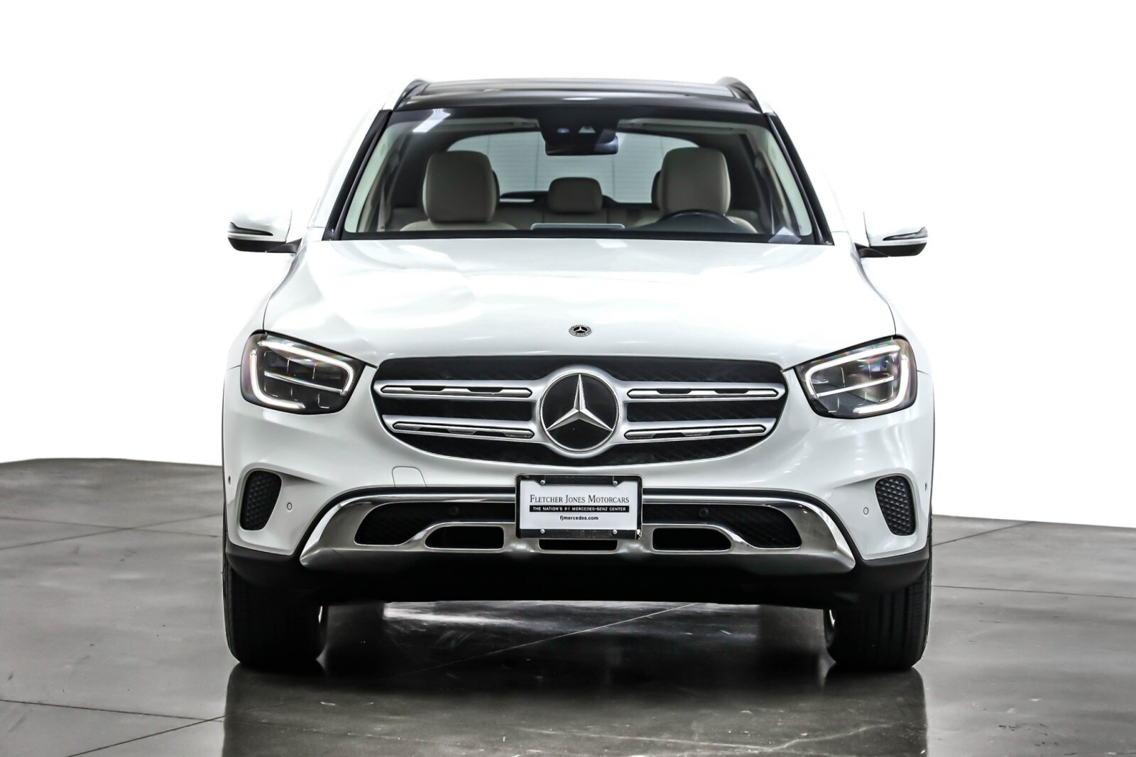 2022 Mercedes Benz GLC 300 photo 2