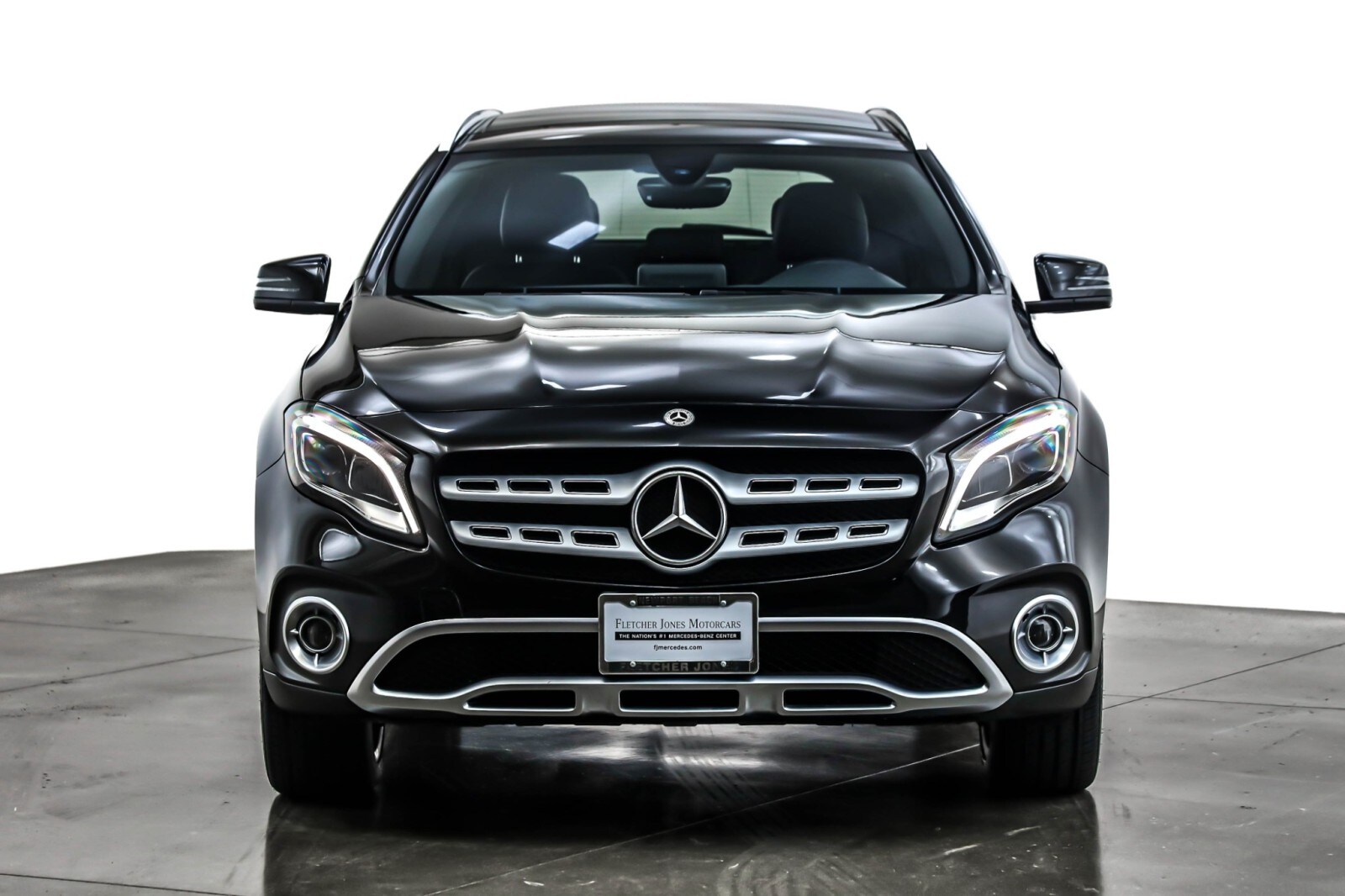 2019 Mercedes Benz GLA 250 photo 2