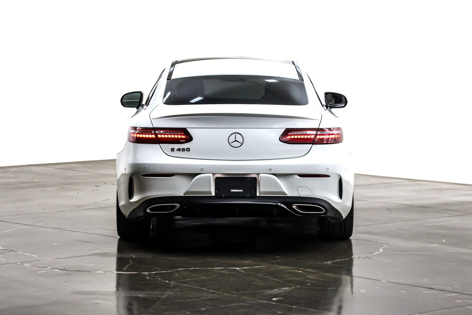 2022 Mercedes Benz E 450 Coupe photo 3