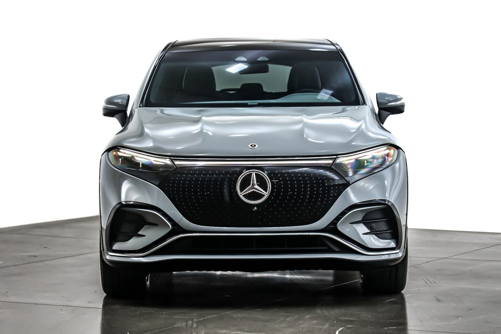 2023 Mercedes Benz EQS SUV 580 4MATIC photo 2