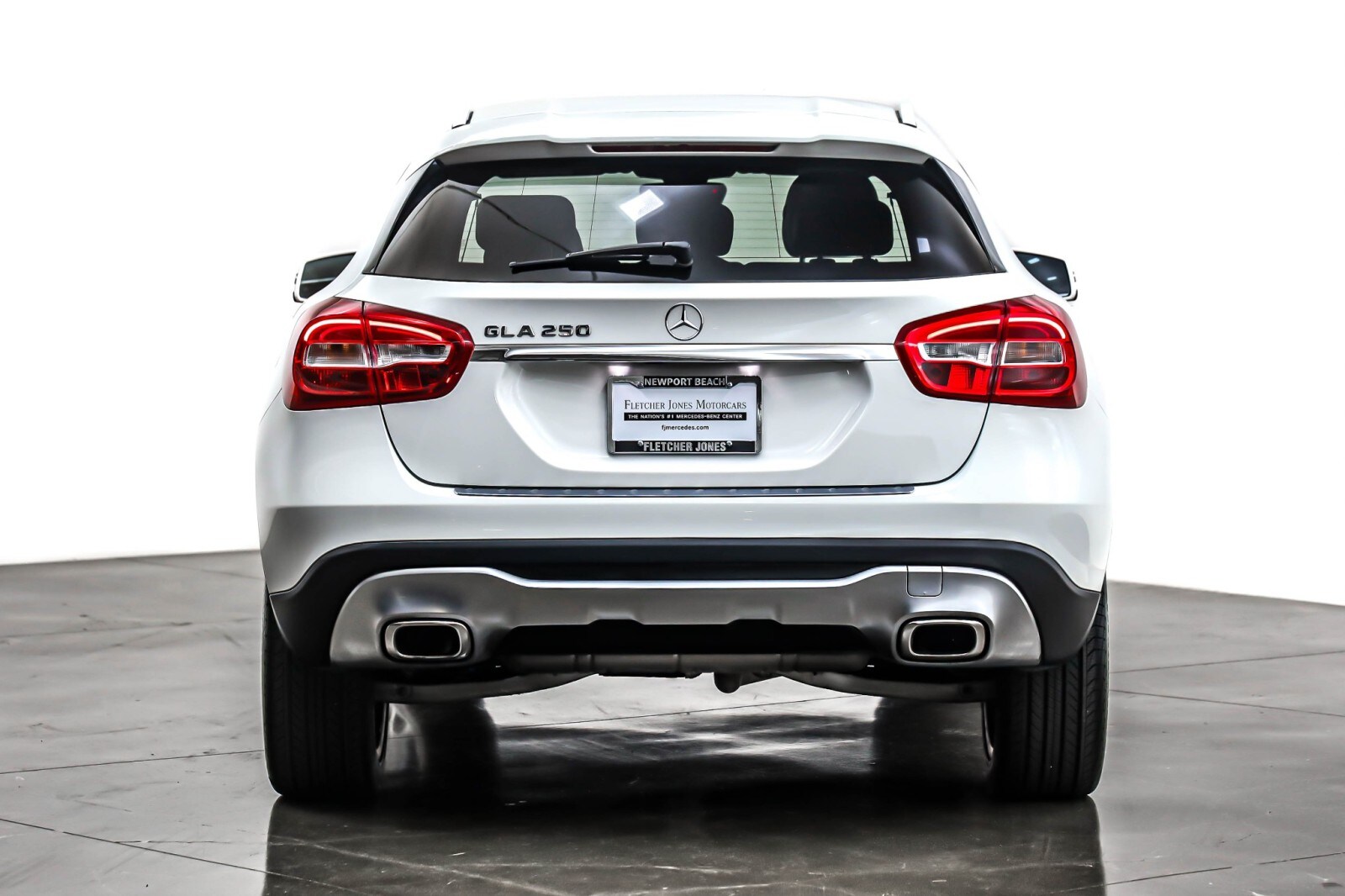 2019 Mercedes Benz GLA 250 photo 3