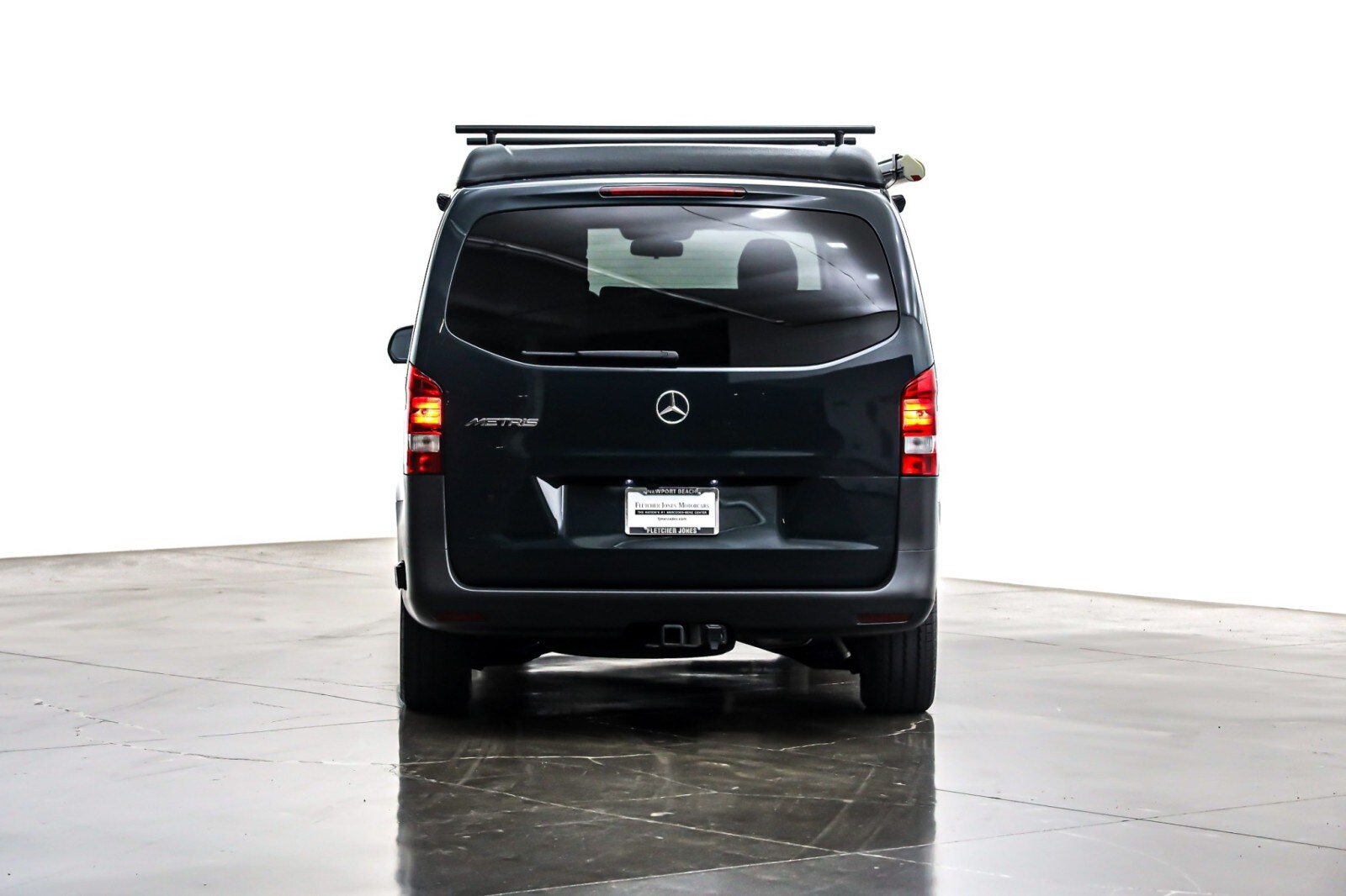 2021 Mercedes Benz Metris Passenger Van photo 3