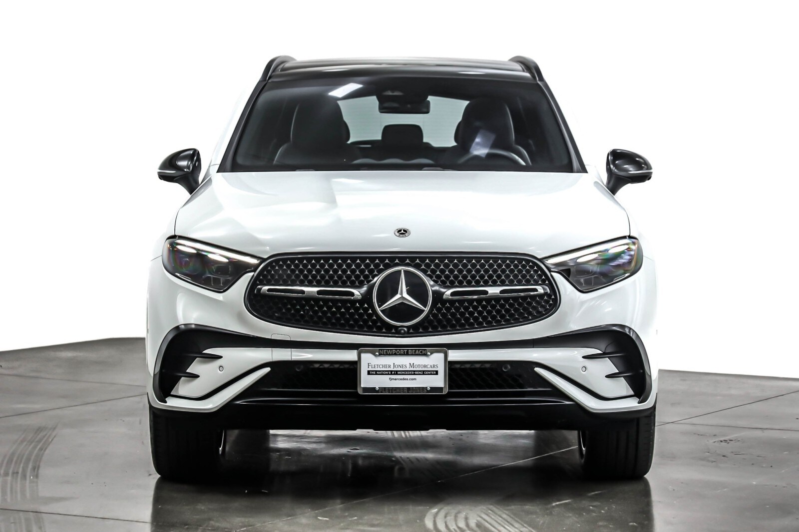 2023 Mercedes Benz GLC 300 photo 2