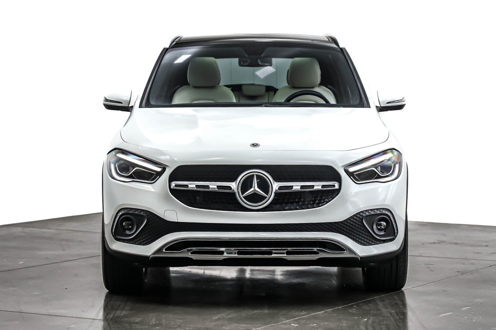 2022 Mercedes Benz GLA 250 photo 2