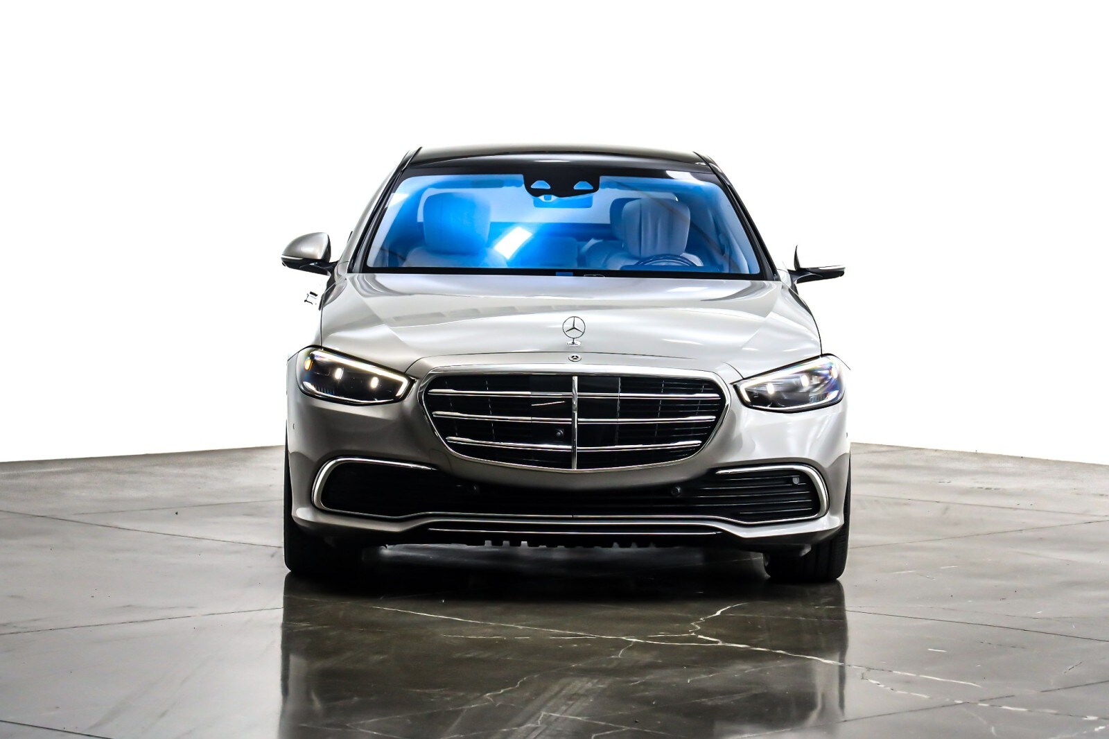 2022 Mercedes Benz S 580 4MATIC photo 2