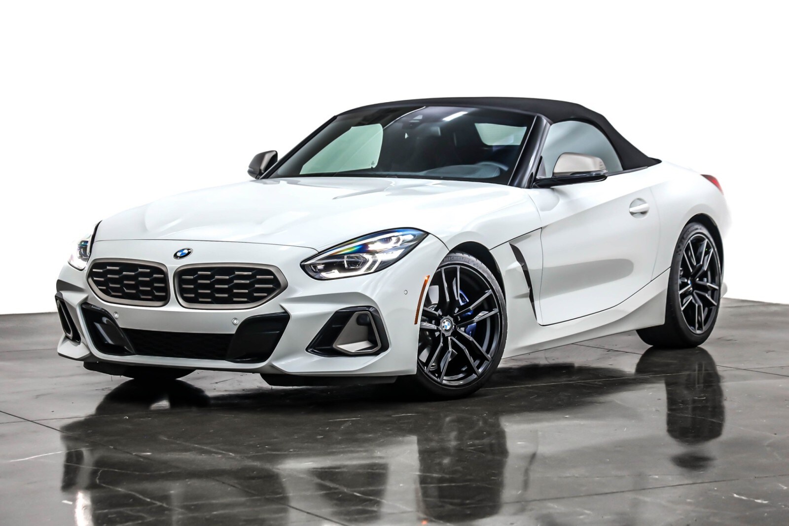2024 Bmw Z4 M40i Roadster photo 2