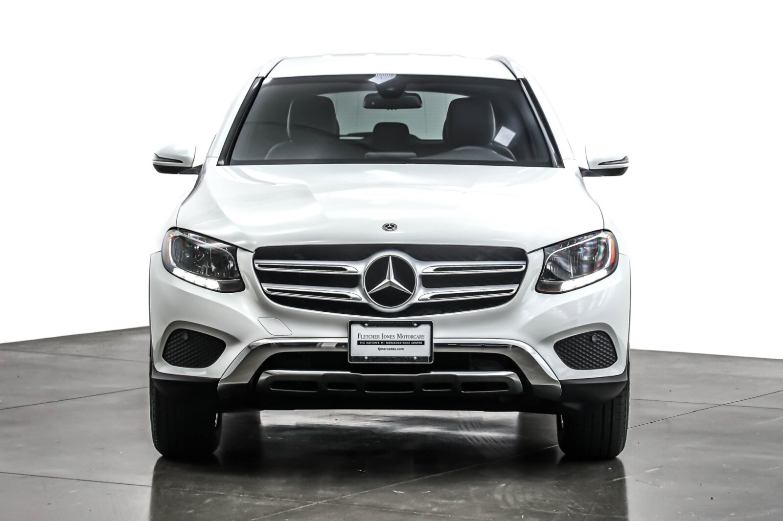 2019 Mercedes Benz GLC 300 photo 2
