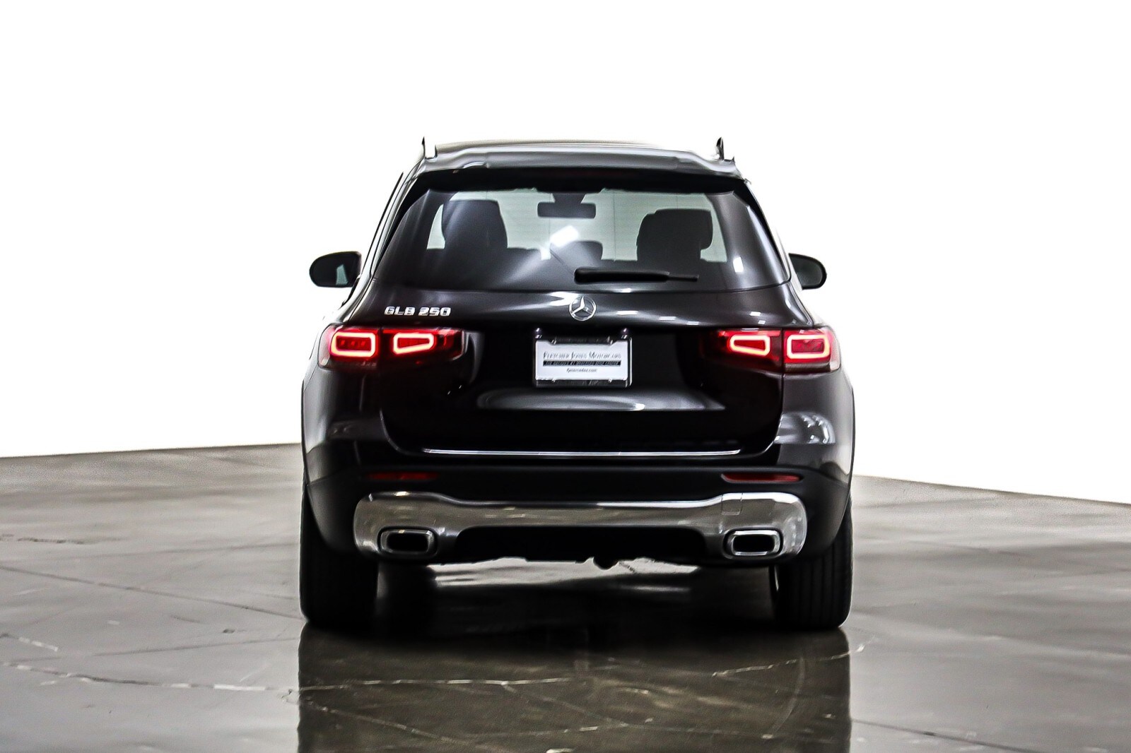 2021 Mercedes Benz GLB 250 photo 3
