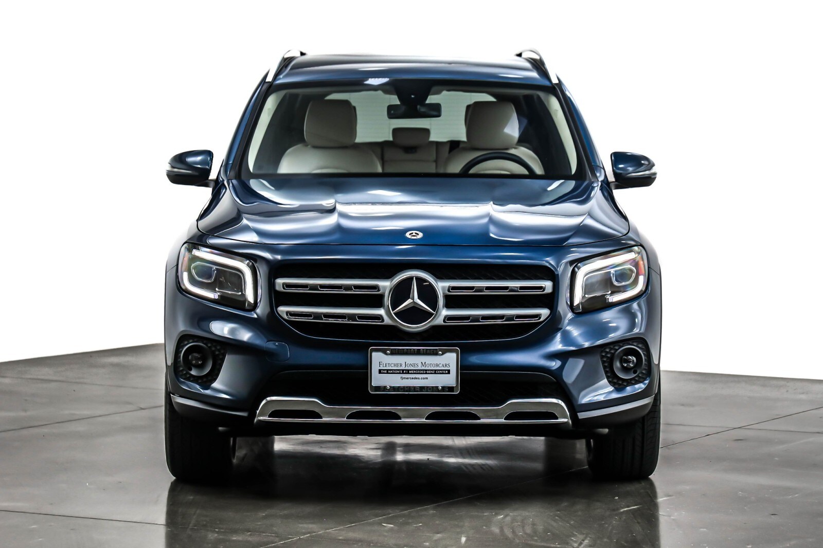 2022 Mercedes Benz GLB 250 photo 2