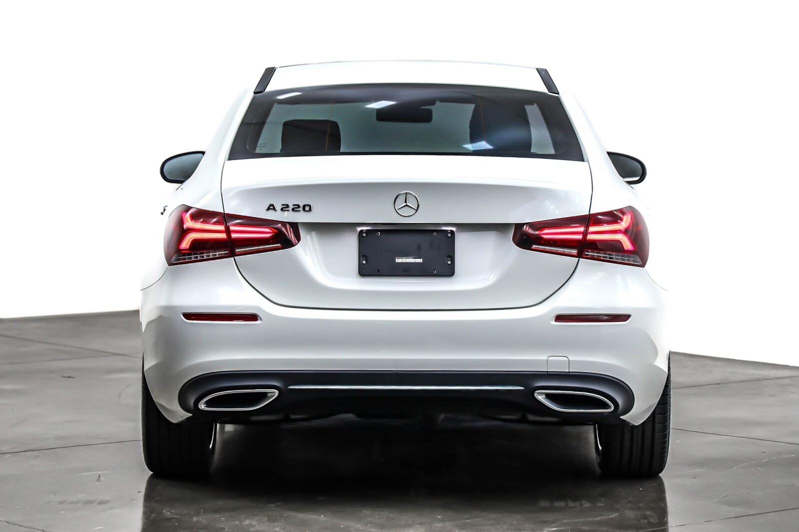 2022 Mercedes Benz A 220 photo 3