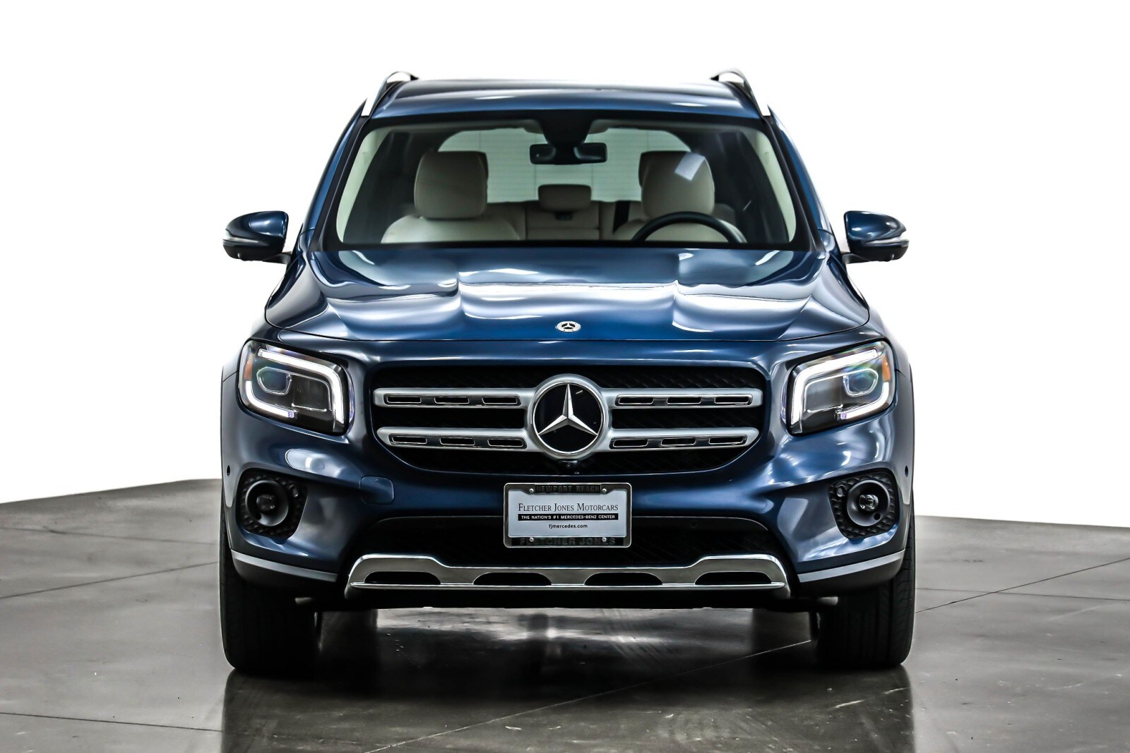 2023 Mercedes Benz GLB 250 photo 2