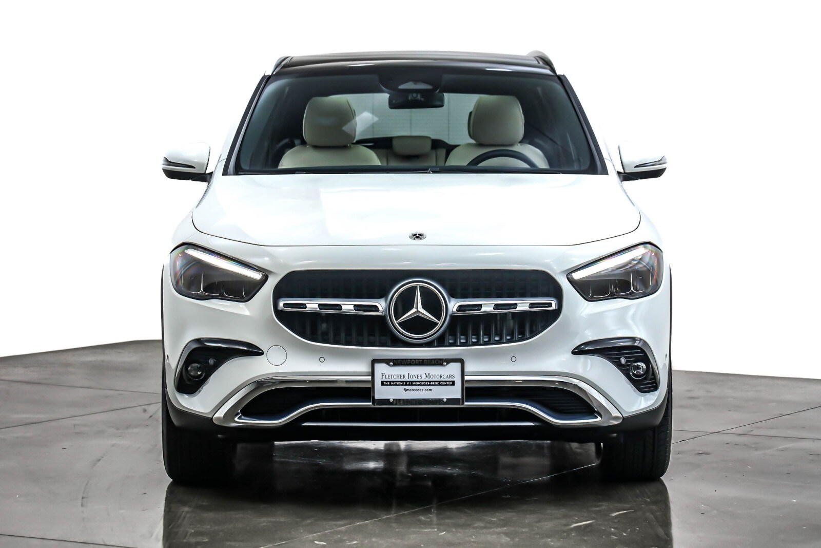 2025 Mercedes Benz GLA 250 photo 2