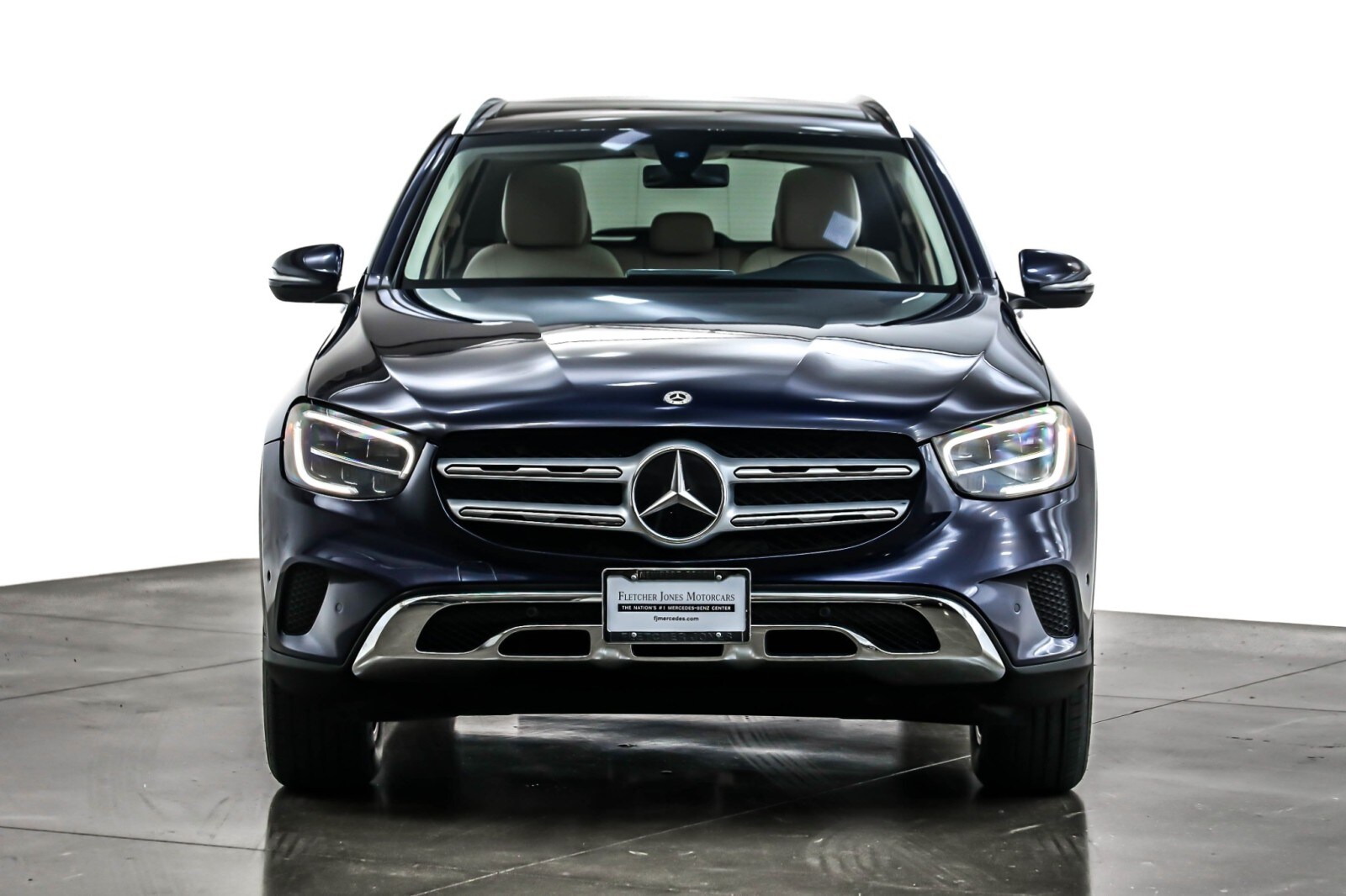2021 Mercedes Benz GLC 300 photo 2
