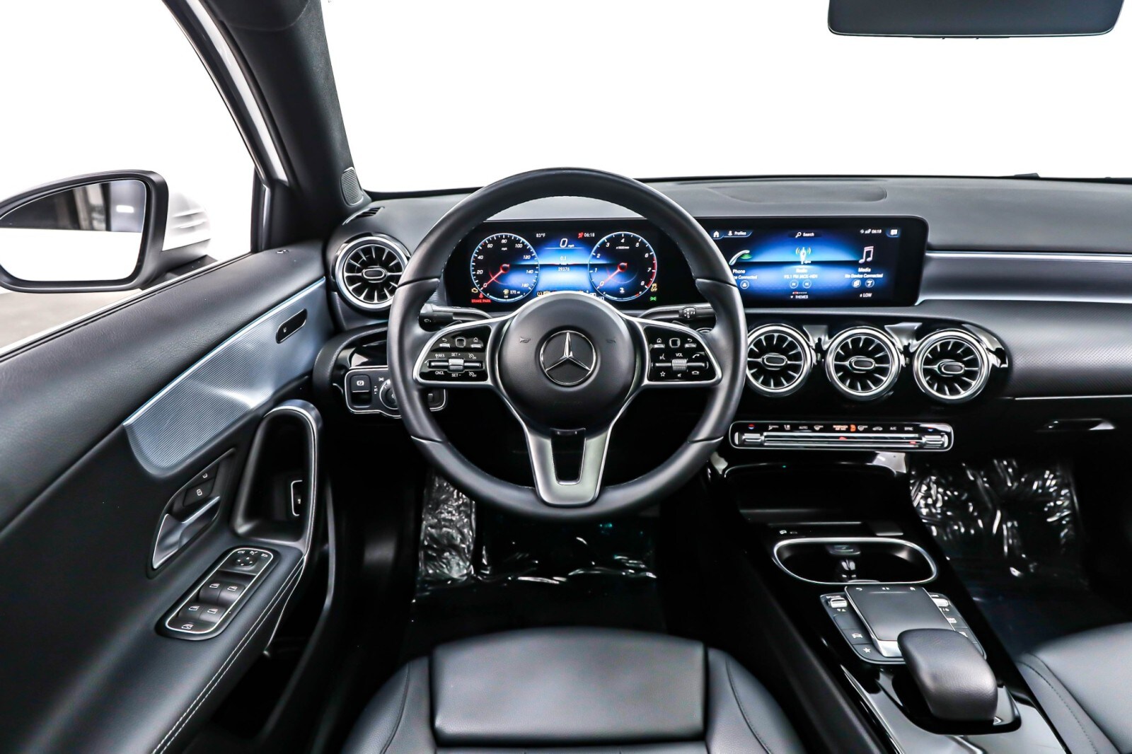 2022 Mercedes Benz A 220 photo 4
