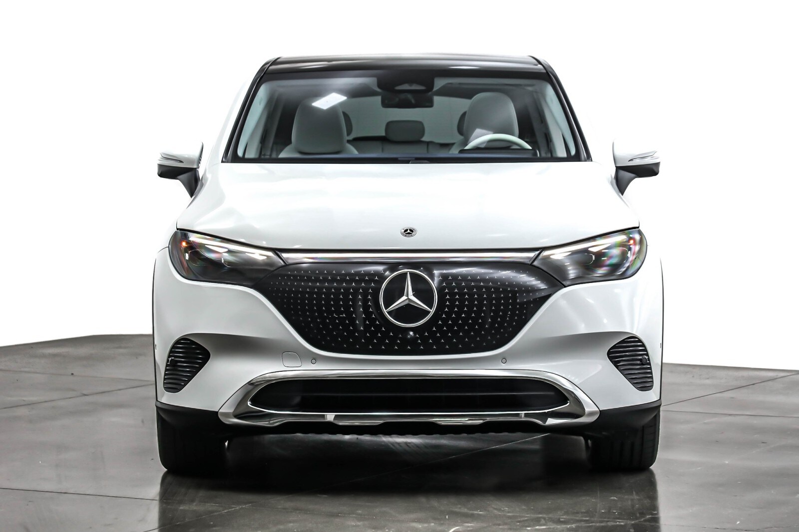 2024 Mercedes Benz EQE SUV 350 photo 2