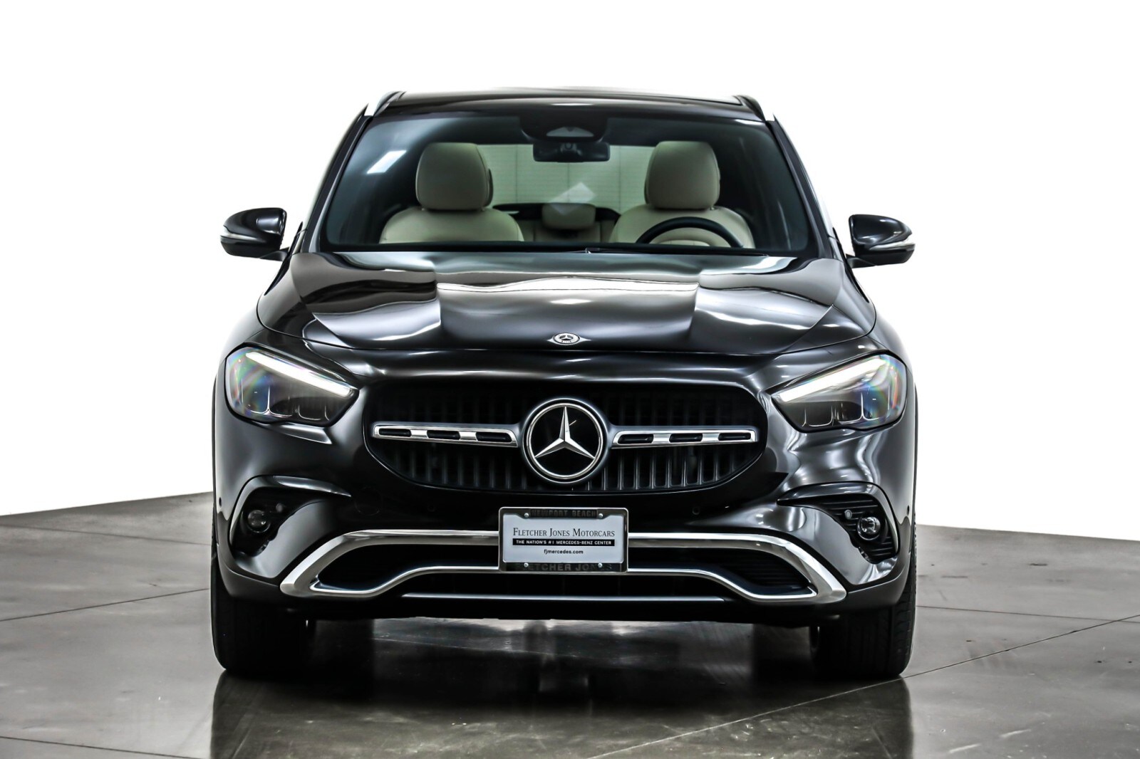 2025 Mercedes Benz GLA 250 photo 2