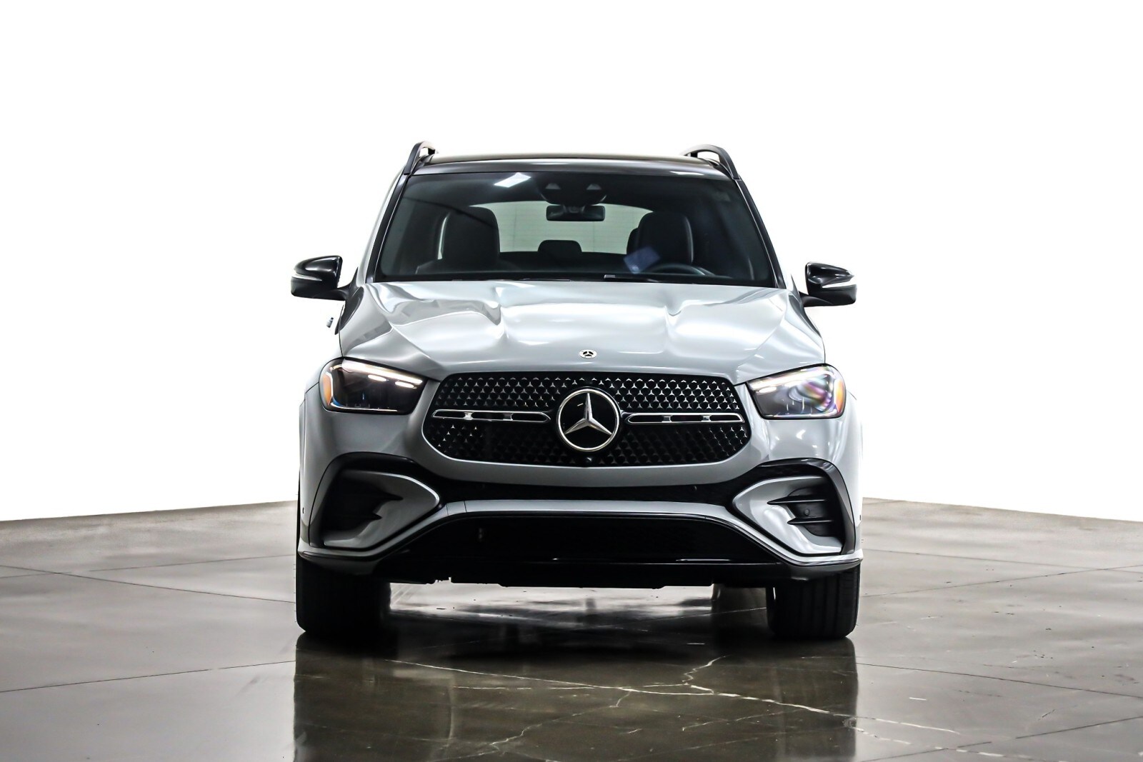 2025 Mercedes Benz GLE 450 4MATIC photo 2