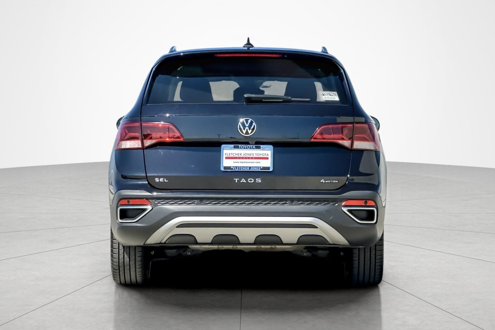 2022 Volkswagen Taos SEL photo 4