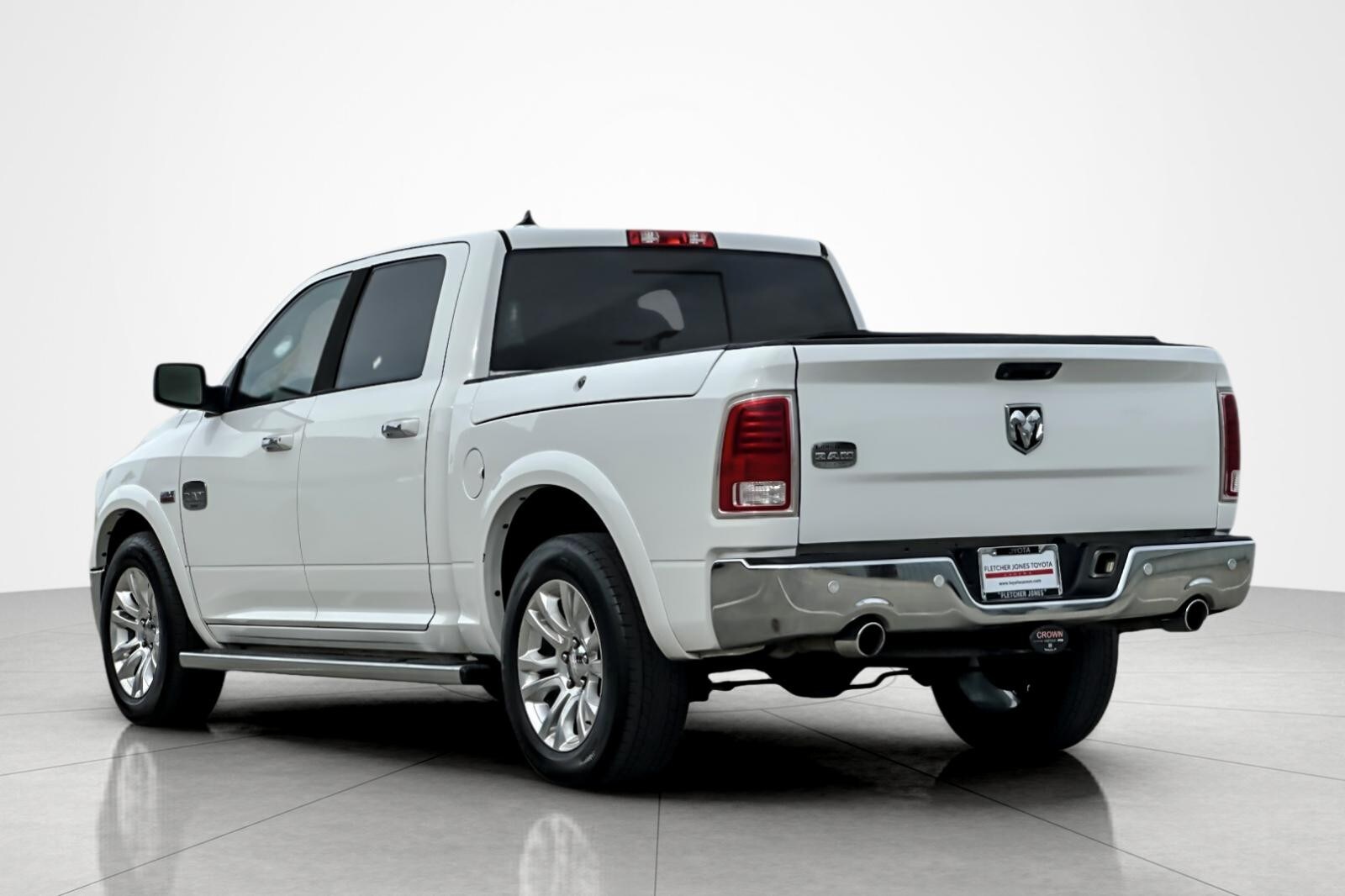 2016 Ram 1500 Longhorn photo 3