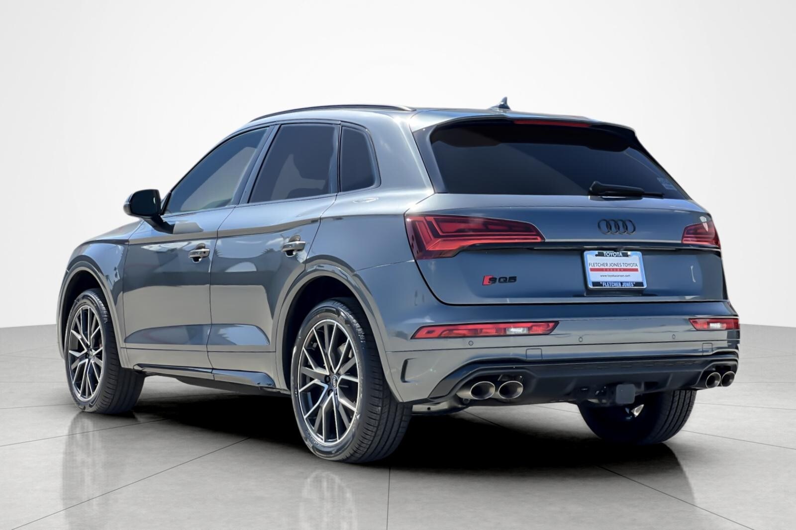2023 Audi SQ5 Premium Plus photo 3