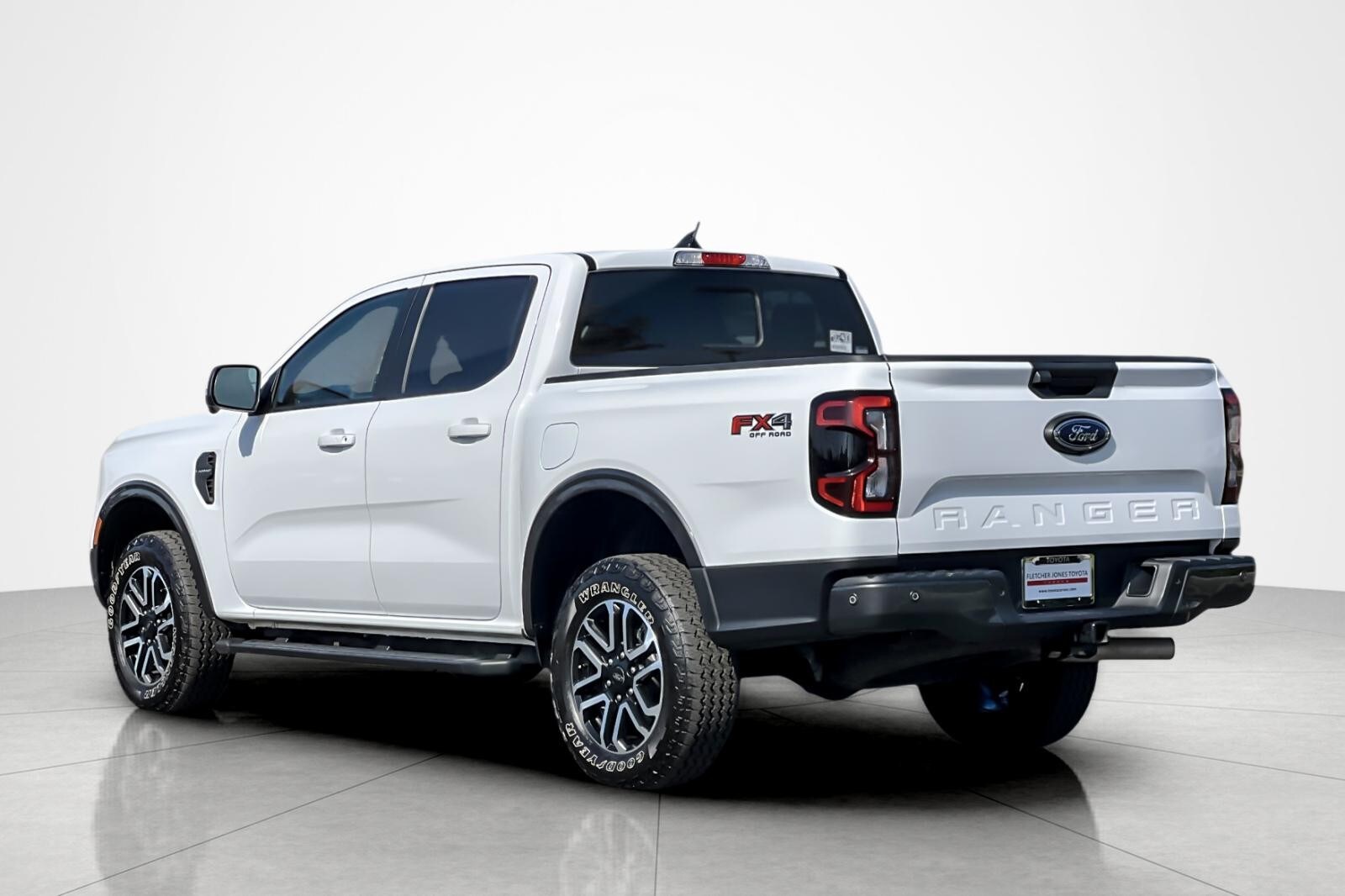 2024 Ford Ranger Lariat photo 3