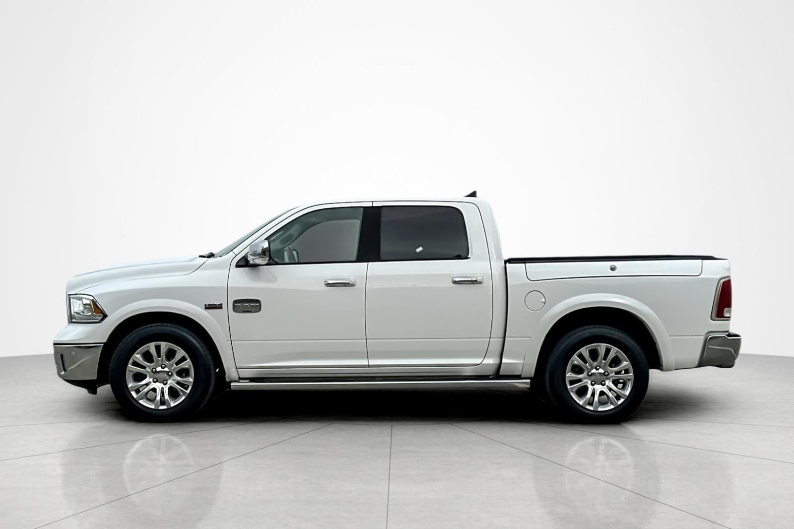 2016 Ram 1500 Longhorn photo 2