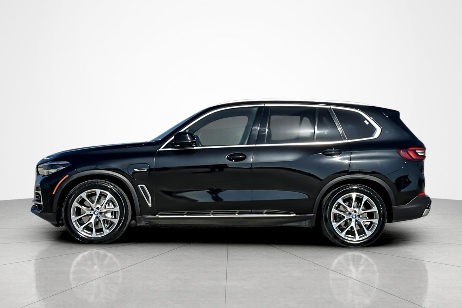 2023 Bmw X5 xDrive45e photo 2
