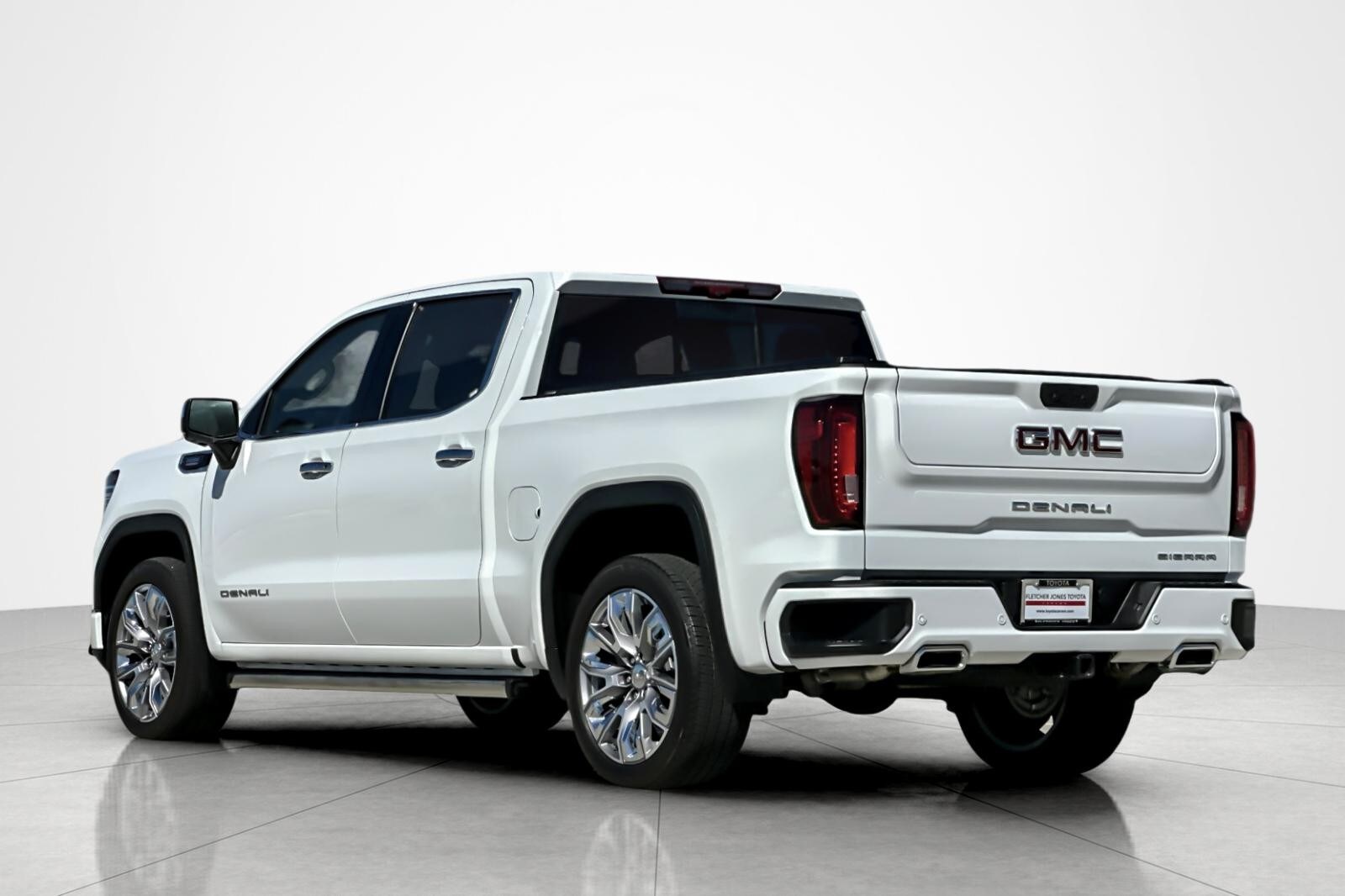 2024 Gmc Sierra 1500 Denali photo 2
