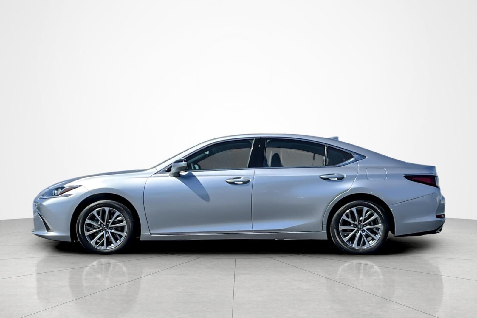 2023 Lexus ES 350 photo 2