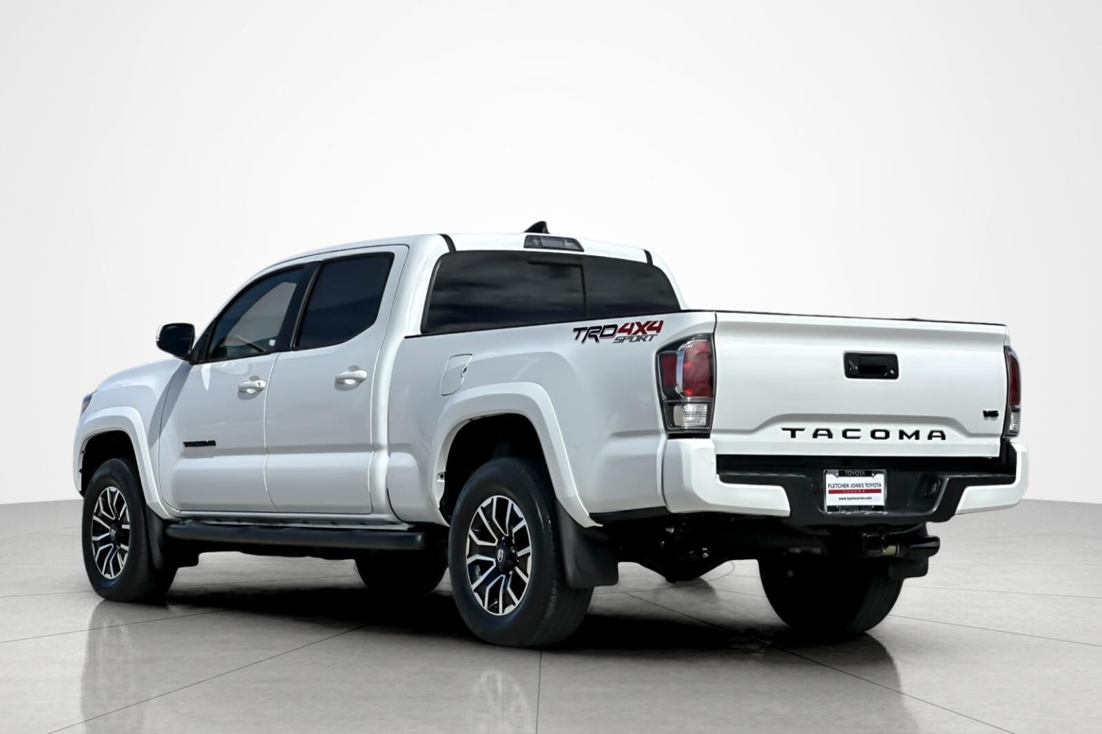 2023 Toyota Tacoma TRD Sport photo 3