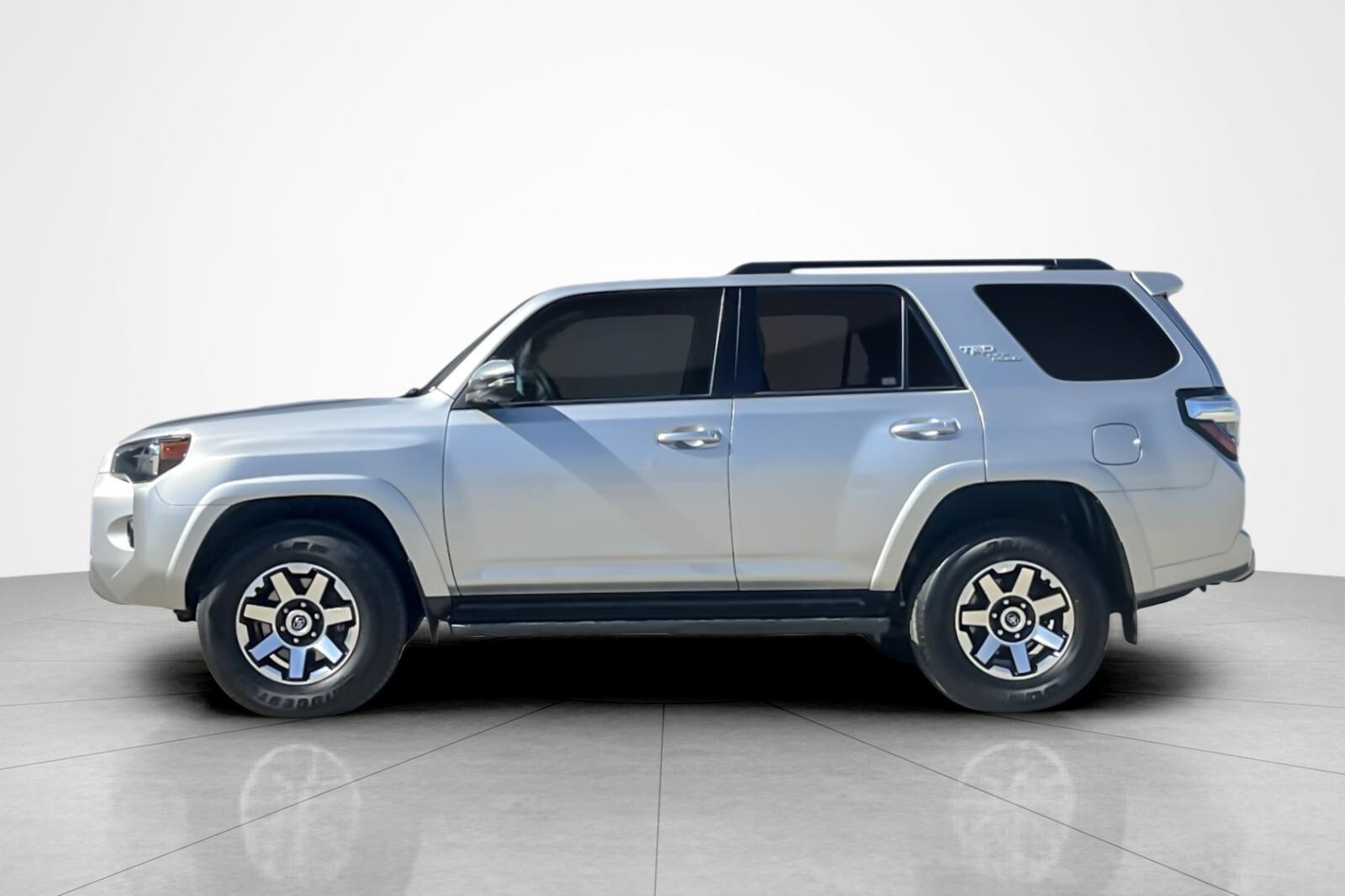 2023 Toyota 4Runner TRD Premium photo 2