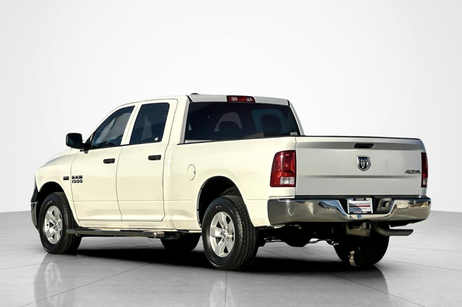 2015 Ram 1500 Tradesman photo 3