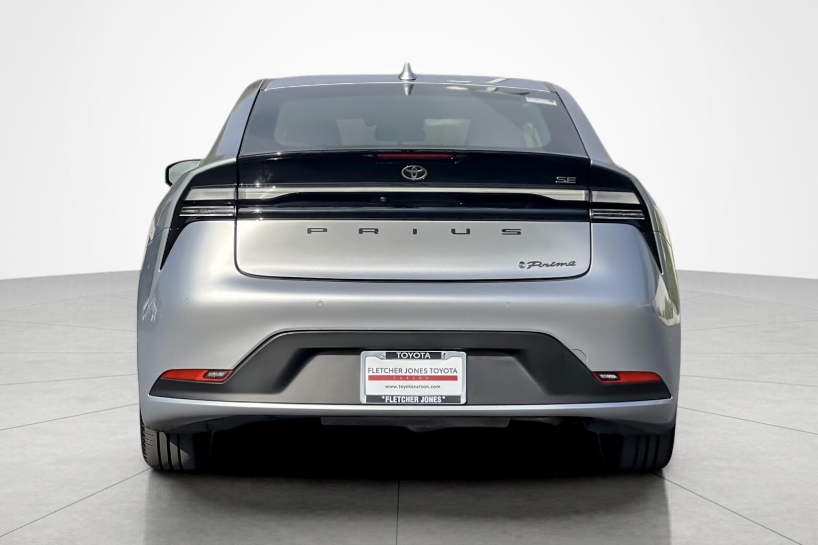 2024 Toyota Prius Prime SE photo 4