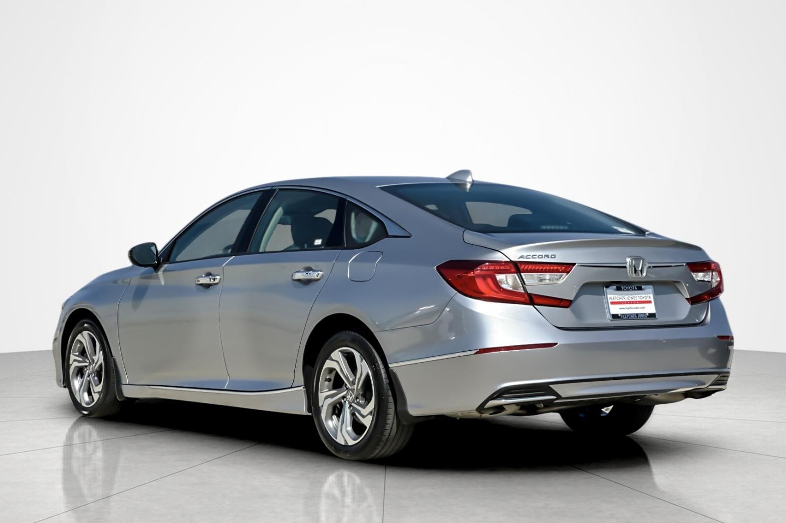 2019 Honda Accord EX-L 1.5T photo 3