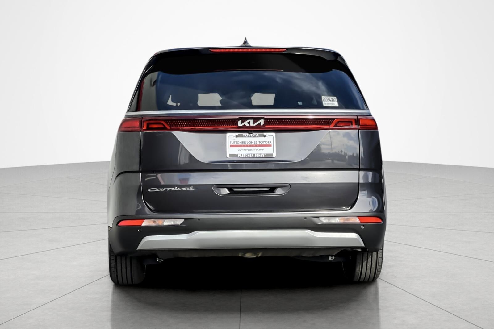 2022 Kia Carnival LX photo 4