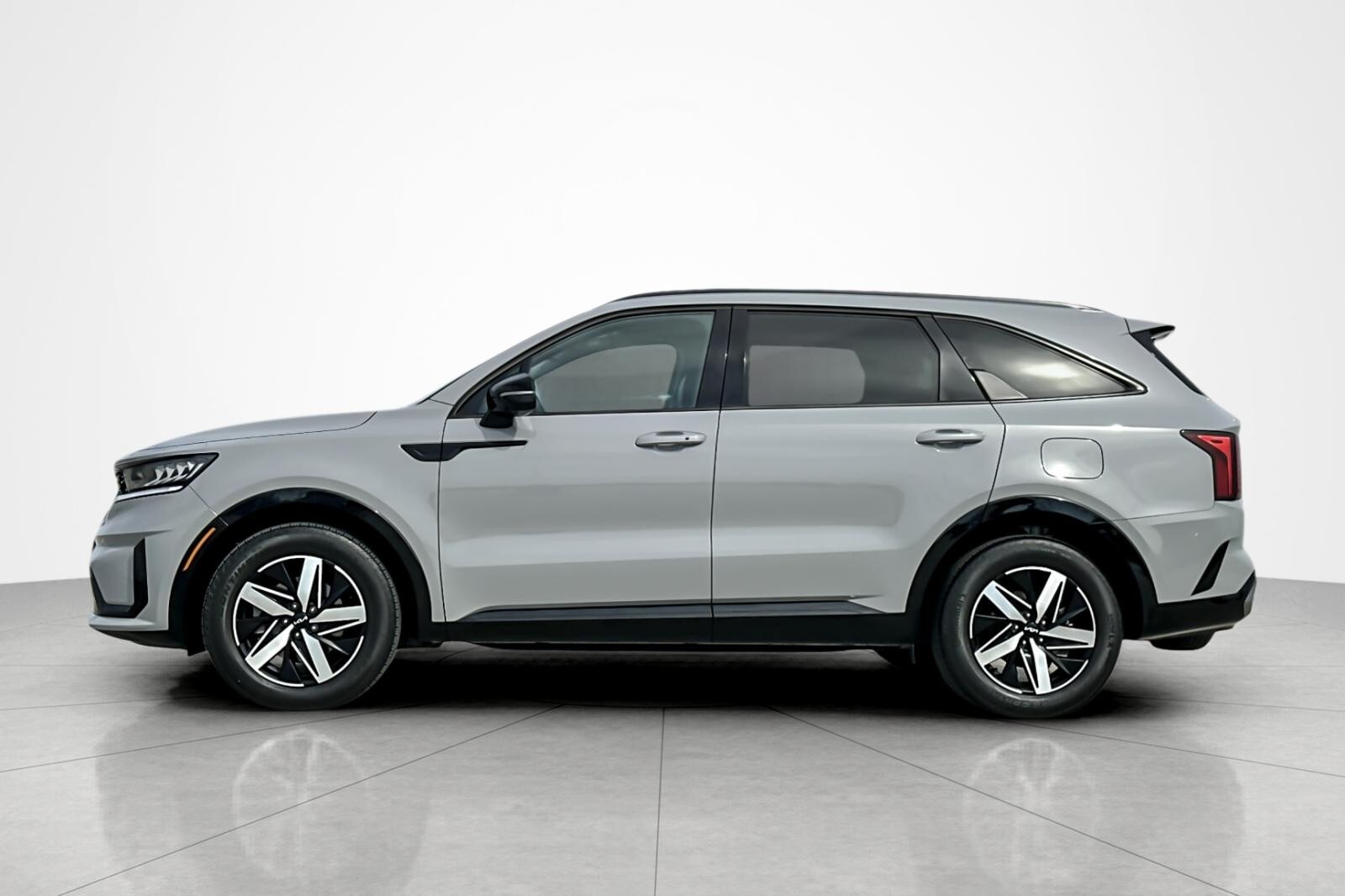 2023 Kia Sorento EX photo 2