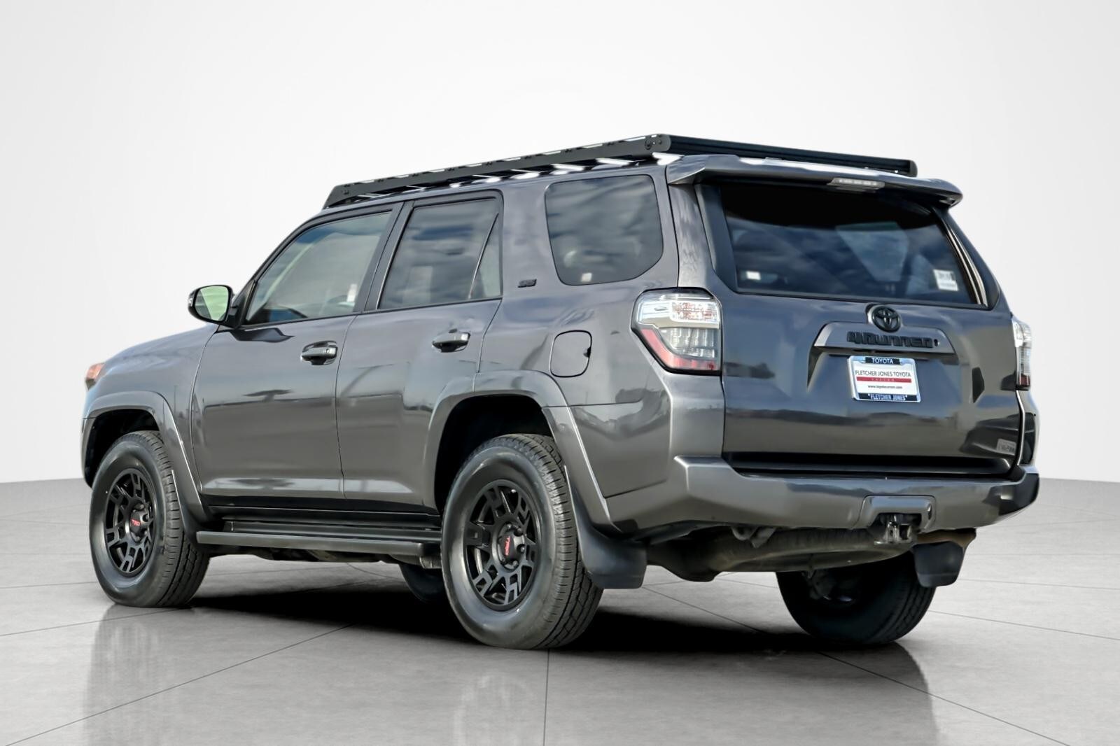 2017 Toyota 4Runner SR5 Premium photo 3