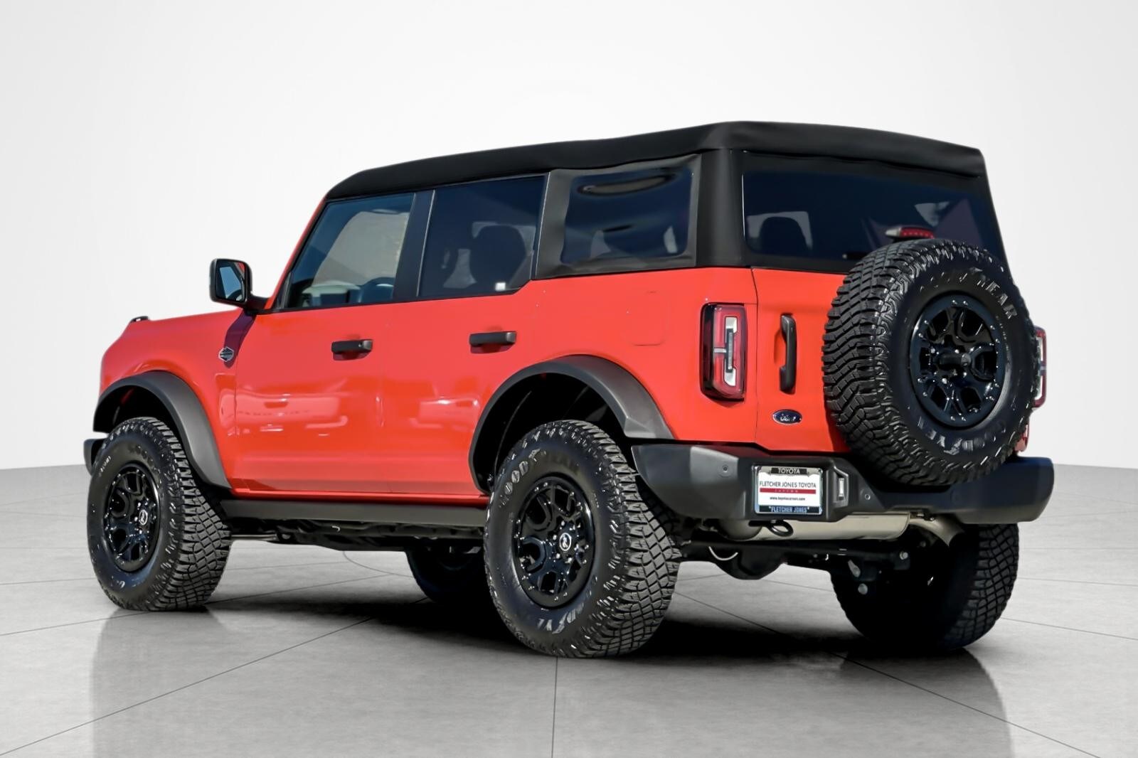 2023 Ford Bronco Wildtrak photo 3