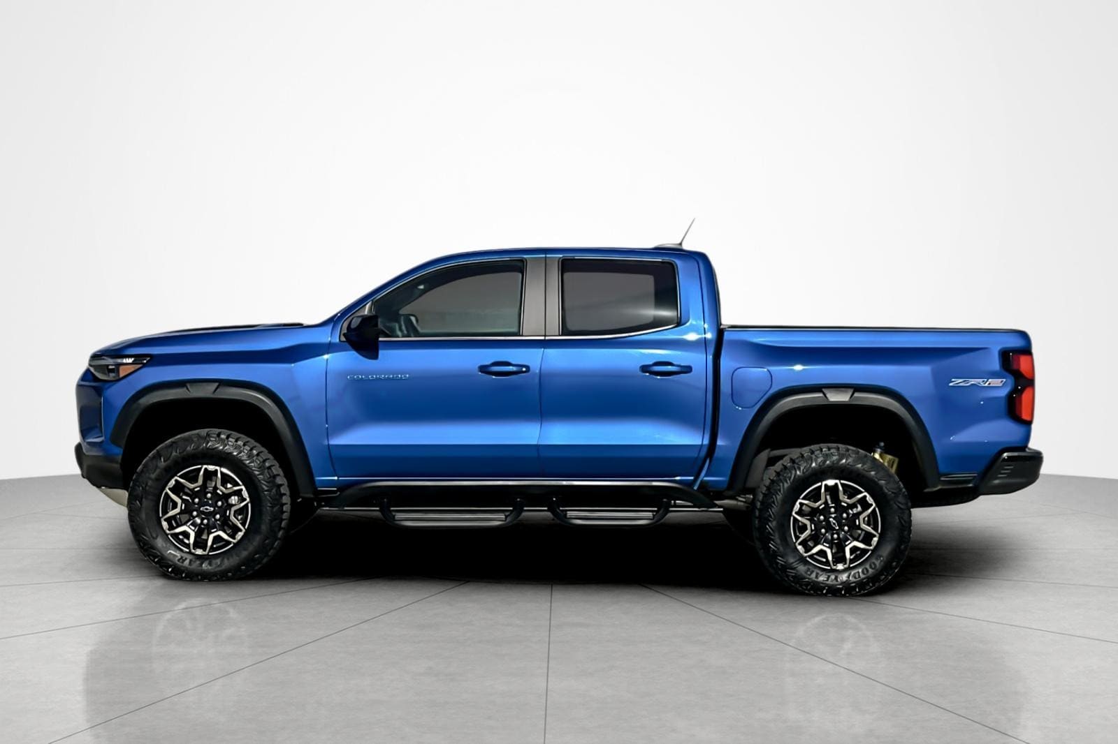 2023 Chevrolet Colorado ZR2 photo 2
