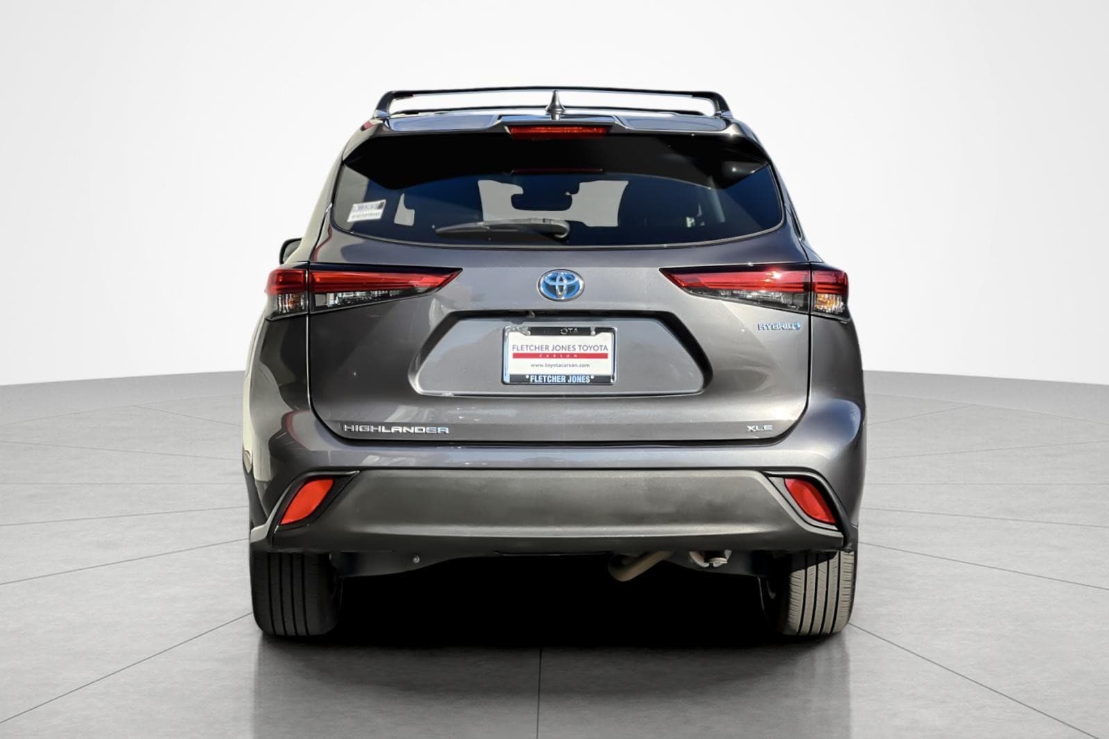 2020 Toyota Highlander Hybrid XLE photo 4